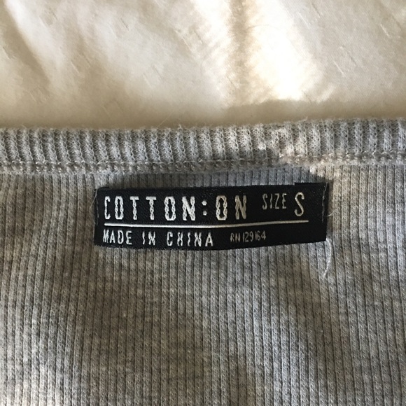 Gray Long Sleeve Top w/ Cold Shoulder - Picture 4 of 4